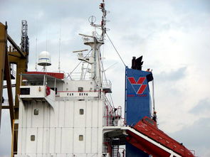 海上日记 商船烟筒里的陆路乡愁